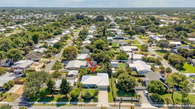 10600 SE Gomez Avenue, Hobe Sound, FL 33455