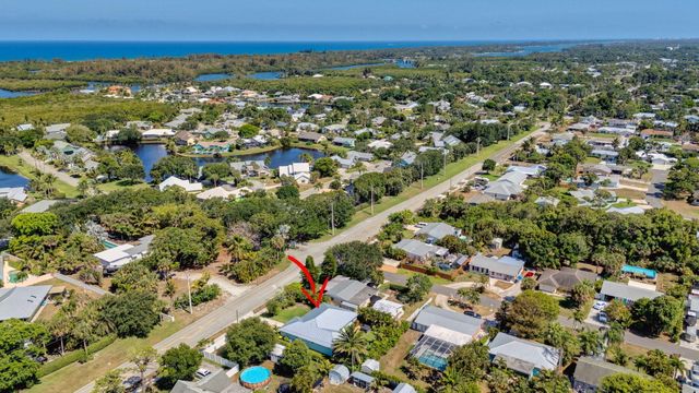 10600 SE Gomez Avenue, Hobe Sound, FL 33455