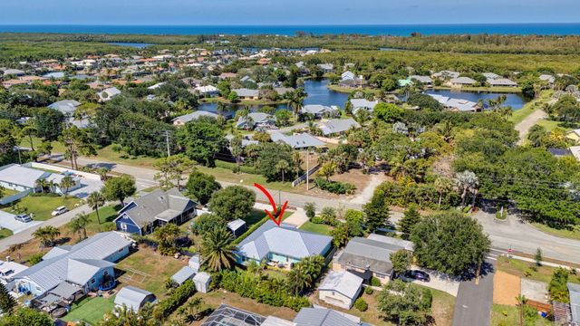 10600 SE Gomez Avenue, Hobe Sound, FL 33455