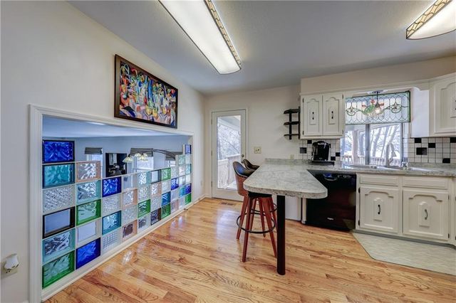 12825 W 117th Street, Overland Park, KS 66210