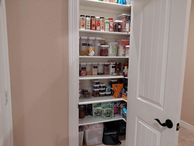 309 Hickman Lane, Angleton, TX 77515