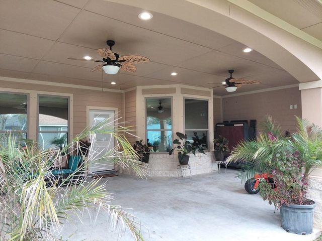 309 Hickman Lane, Angleton, TX 77515