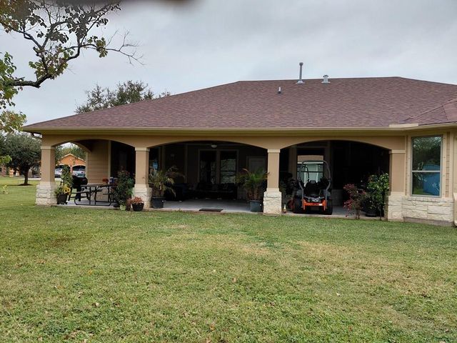 309 Hickman Lane, Angleton, TX 77515