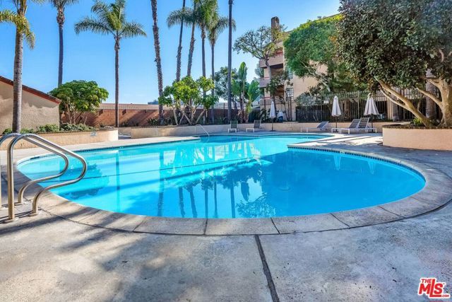 941 W Carson Street 103, Torrance, CA 90502