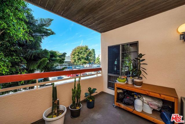 941 W Carson Street 103, Torrance, CA 90502