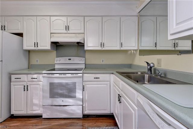 209 Woodmere Dr Unit C, Williamsburg, VA 23185