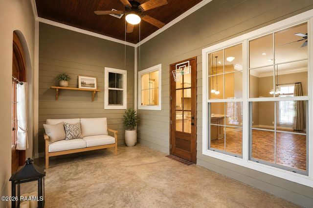 304 Kelsea Drive, Broussard, LA 70518