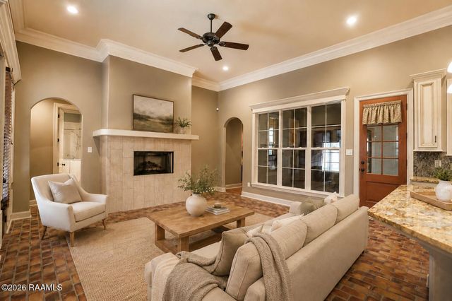 304 Kelsea Drive, Broussard, LA 70518