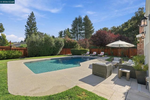 180 High Eagle Rd, Alamo, CA 94507
