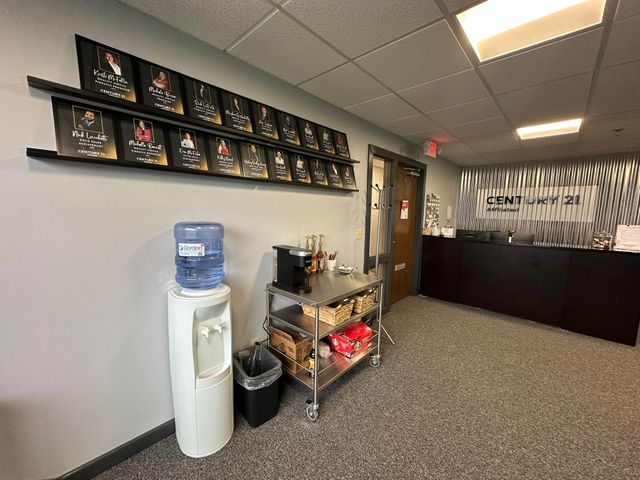 5136 Lovers Lane Suite 104A, Portage City, MI 49002