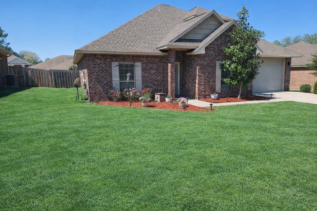 4627 Hermosa Road, Crestview, FL 32539