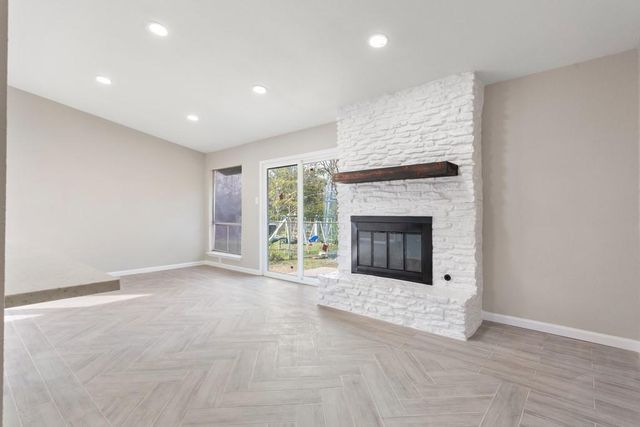 9604 Crown Ridge DR, Austin, TX 78753