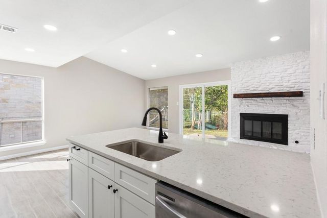 9604 Crown Ridge DR, Austin, TX 78753