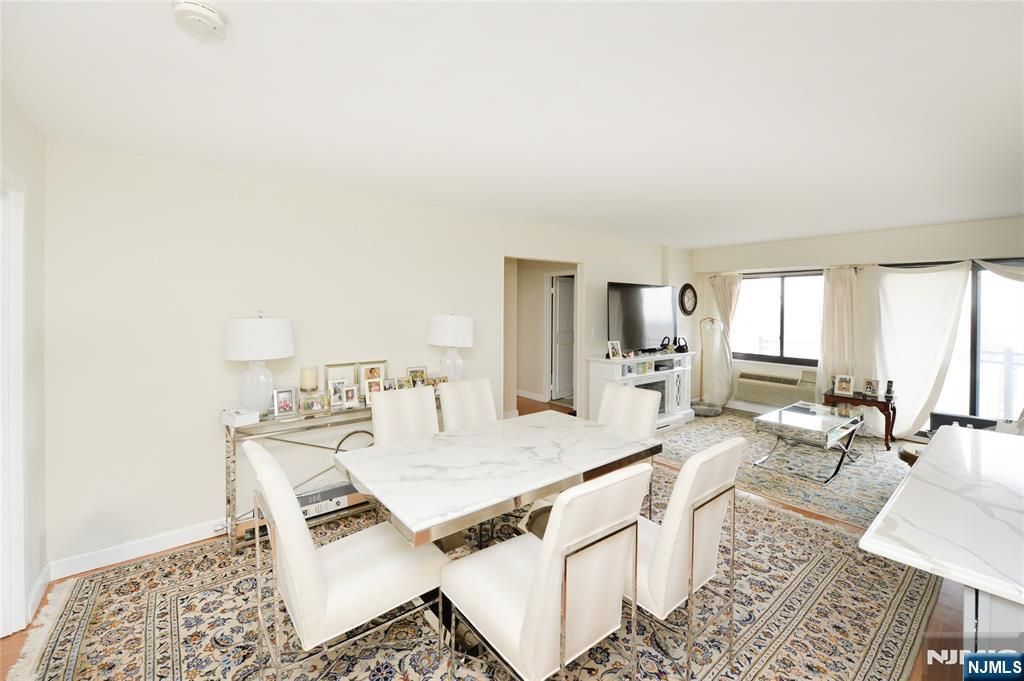 125 Prospect Avenue 10C, Hackensack, NJ 07601