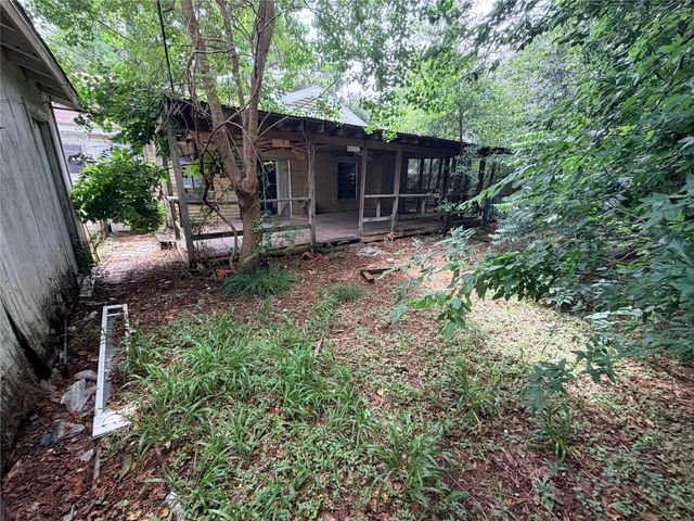 2110 Flynn Drive, Pasadena, TX 77502