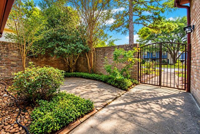 16034 Crawford Street, Jersey Village, TX 77040