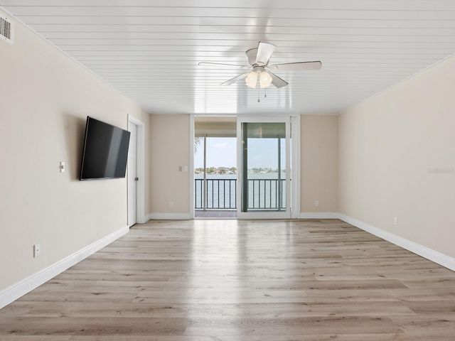 7920 SUN ISLAND DRIVE S 202, South Pasadena, FL 33707