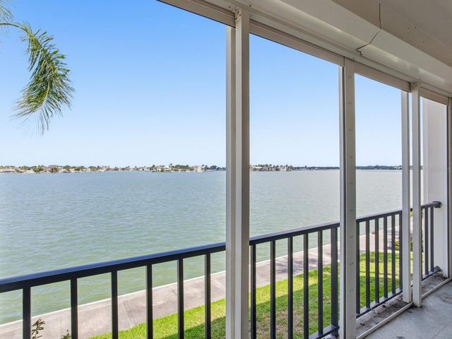 7920 SUN ISLAND DRIVE S 202, South Pasadena, FL 33707
