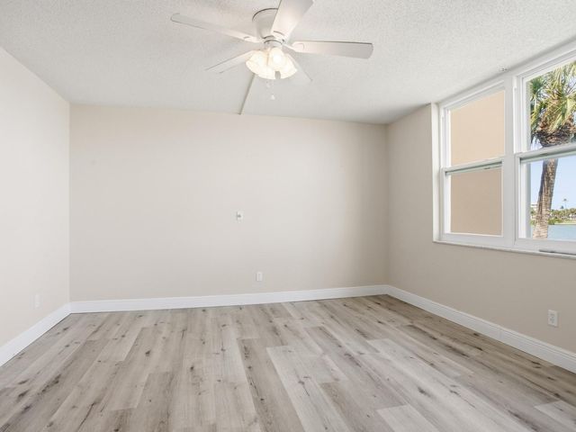 7920 SUN ISLAND DRIVE S 202, South Pasadena, FL 33707