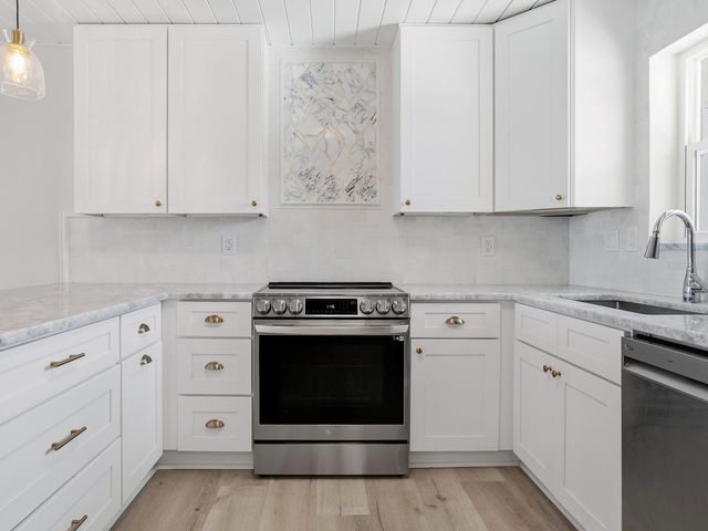 7920 SUN ISLAND DRIVE S 202, South Pasadena, FL 33707