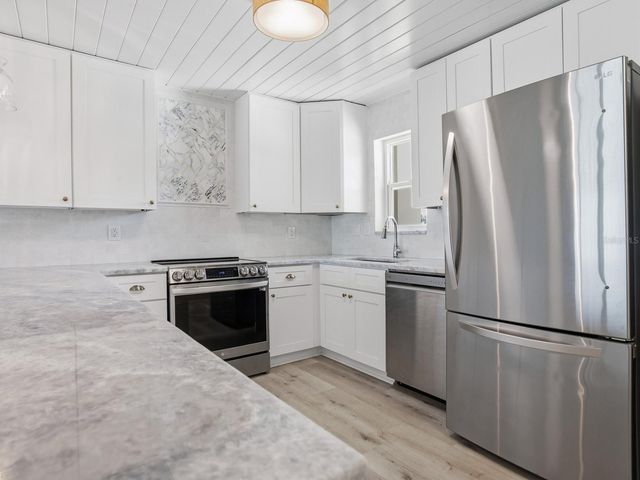 7920 SUN ISLAND DRIVE S 202, South Pasadena, FL 33707