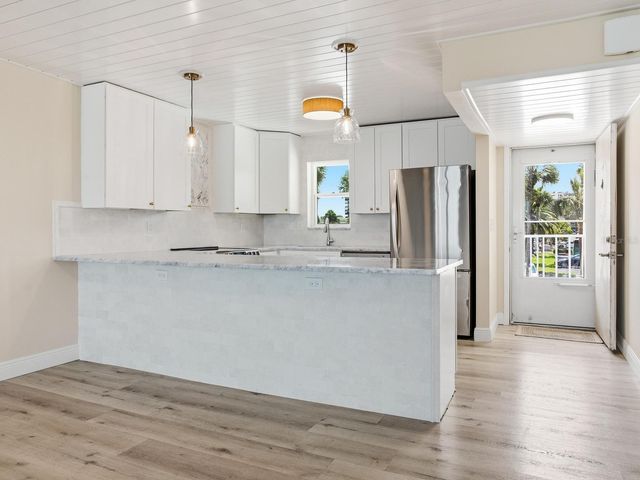 7920 SUN ISLAND DRIVE S 202, South Pasadena, FL 33707