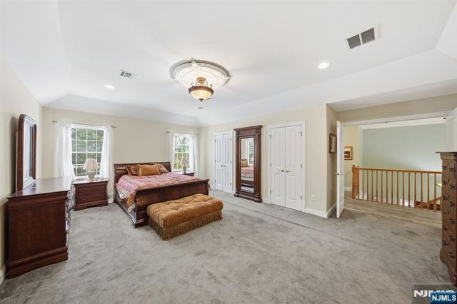 20 Sleepy Hollow Road, Denville Township, NJ 07834