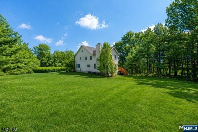 20 Sleepy Hollow Road, Denville Township, NJ 07834