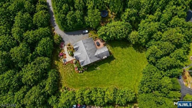 20 Sleepy Hollow Road, Denville Township, NJ 07834