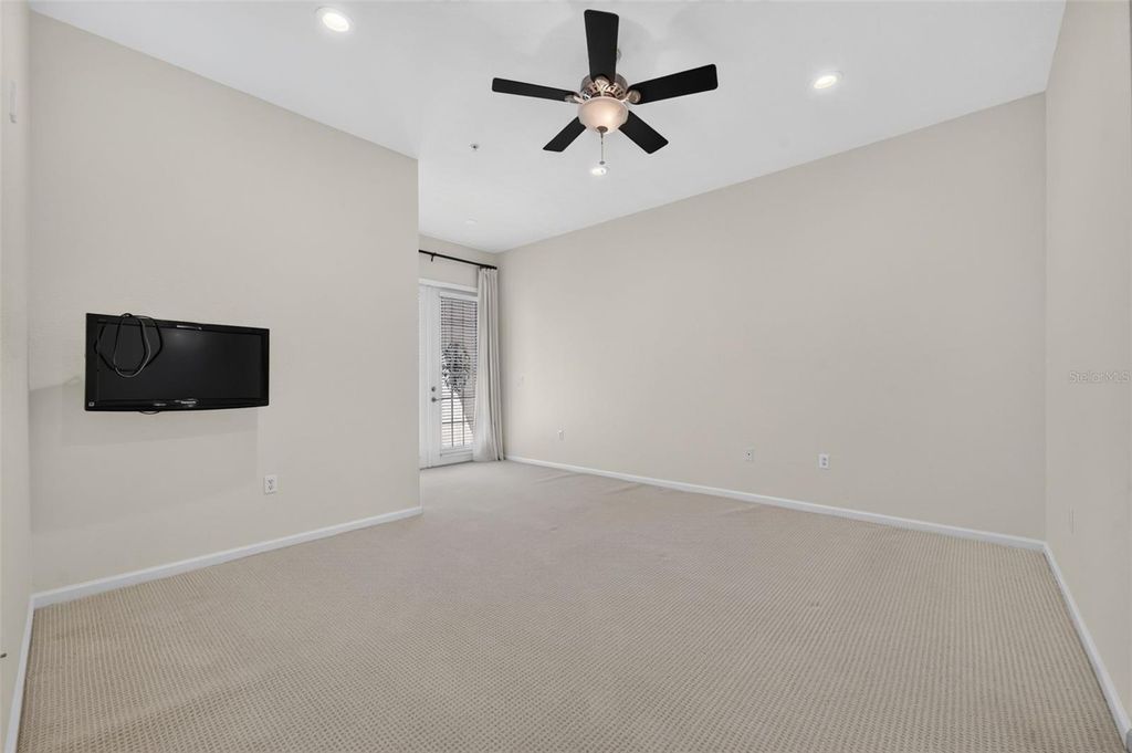 Image 13 of property listing at 4407 ETHAN LANE 29-101, Orlando, FL 32814