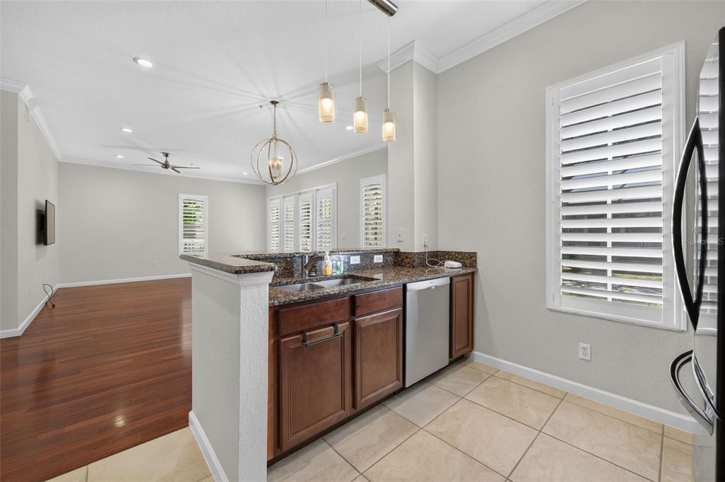 Image 10 of property listing at 4407 ETHAN LANE 29-101, Orlando, FL 32814
