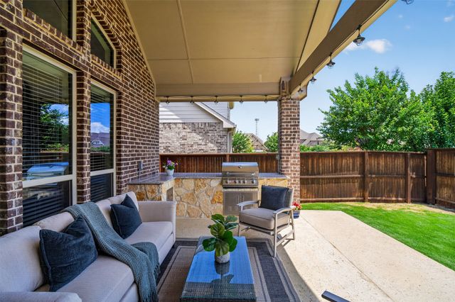 9005 Washington Lane, Argyle, TX 76226