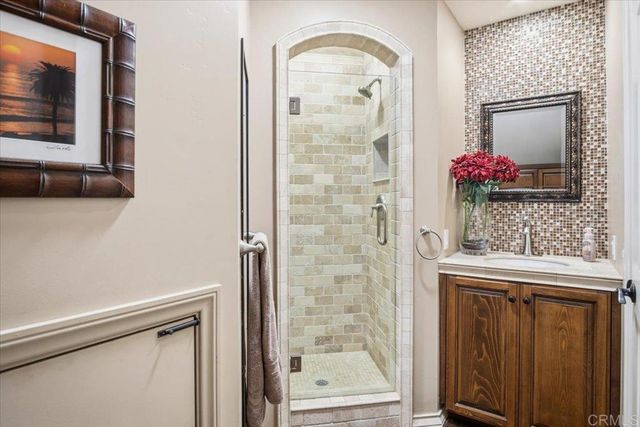 734 Avocado Ct, Del Mar, CA 92014