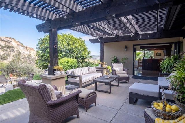 734 Avocado Ct, Del Mar, CA 92014