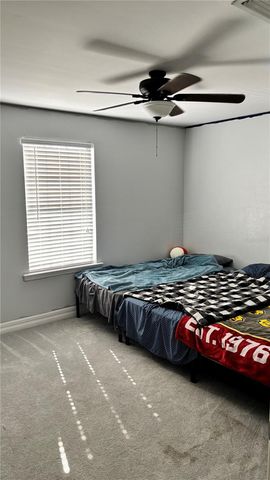 4866 68TH STREET CIRCLE E, Bradenton, FL 34203