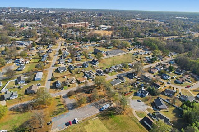 209 Alice Avenue, Greenville, SC 29611