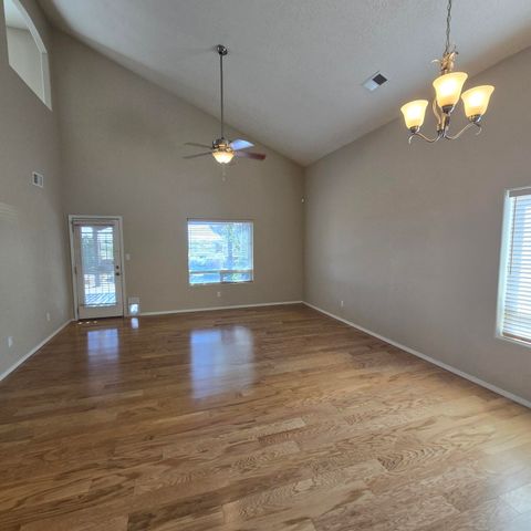 6912 Vista Del Sol Drive NW, Albuquerque, NM 87120