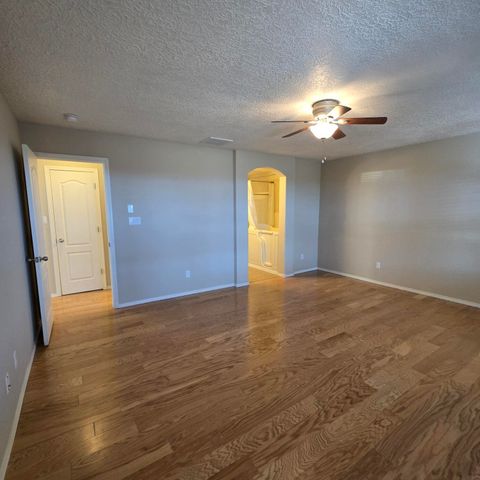 6912 Vista Del Sol Drive NW, Albuquerque, NM 87120
