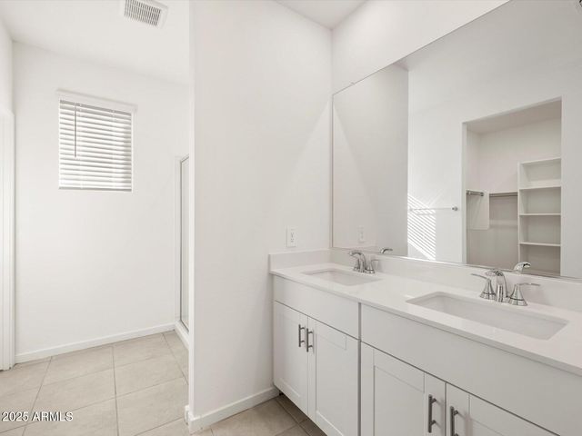 17638 W WOODLANDS Avenue, Goodyear, AZ 85338