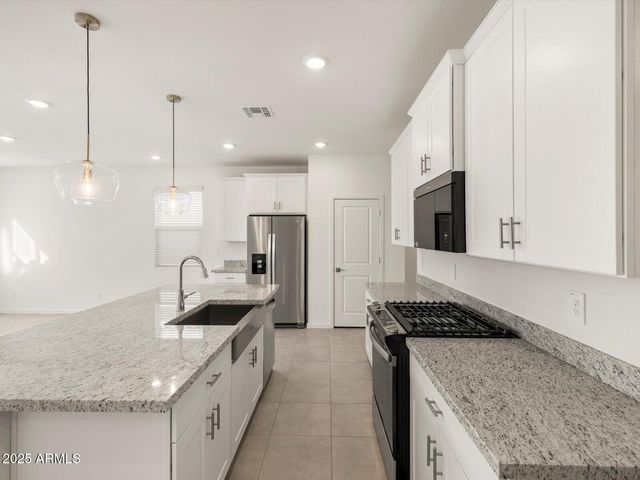 17638 W WOODLANDS Avenue, Goodyear, AZ 85338