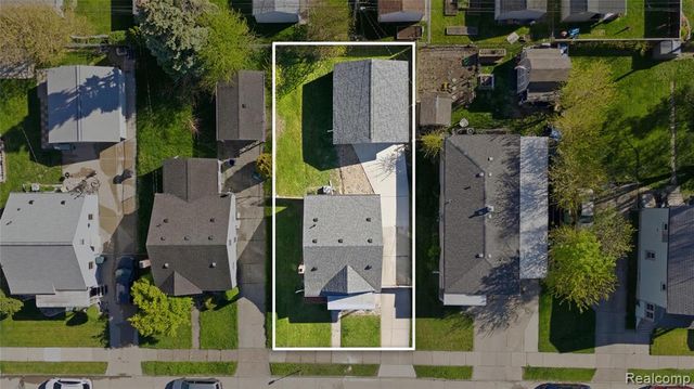 1059 Farnham Avenue, Lincoln Park, MI 48146
