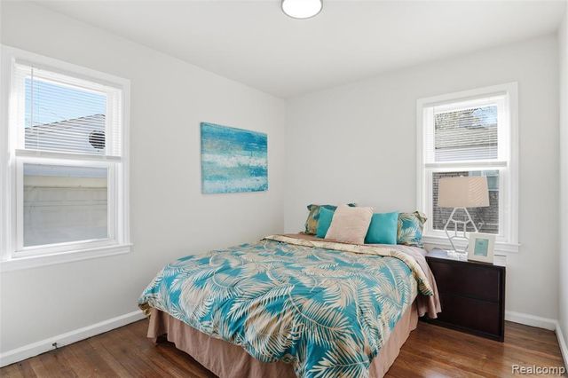 1059 Farnham Avenue, Lincoln Park, MI 48146