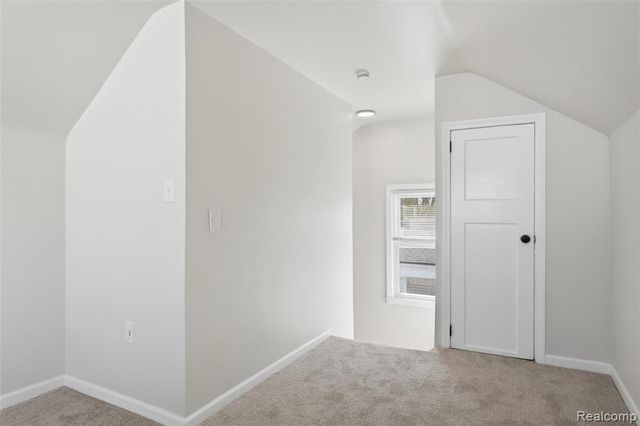 1059 Farnham Avenue, Lincoln Park, MI 48146