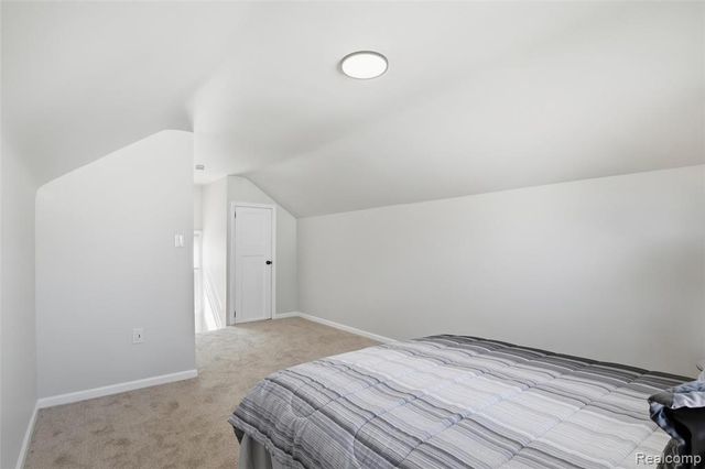 1059 Farnham Avenue, Lincoln Park, MI 48146