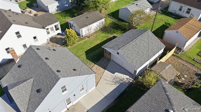 1059 Farnham Avenue, Lincoln Park, MI 48146