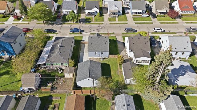 1059 Farnham Avenue, Lincoln Park, MI 48146