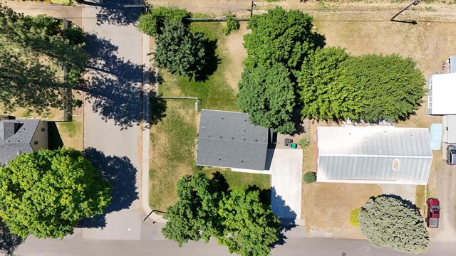 304 N 4th St, Cheney, WA 99004
