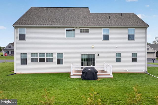 49 MONTICELLO DR, Lebanon, PA 17042