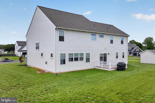 49 MONTICELLO DR, Lebanon, PA 17042
