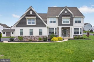 49 MONTICELLO DR, Lebanon, PA 17042